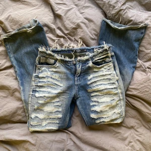 snygga jeans  - Riktigt snygga blå jeans från Jaded london