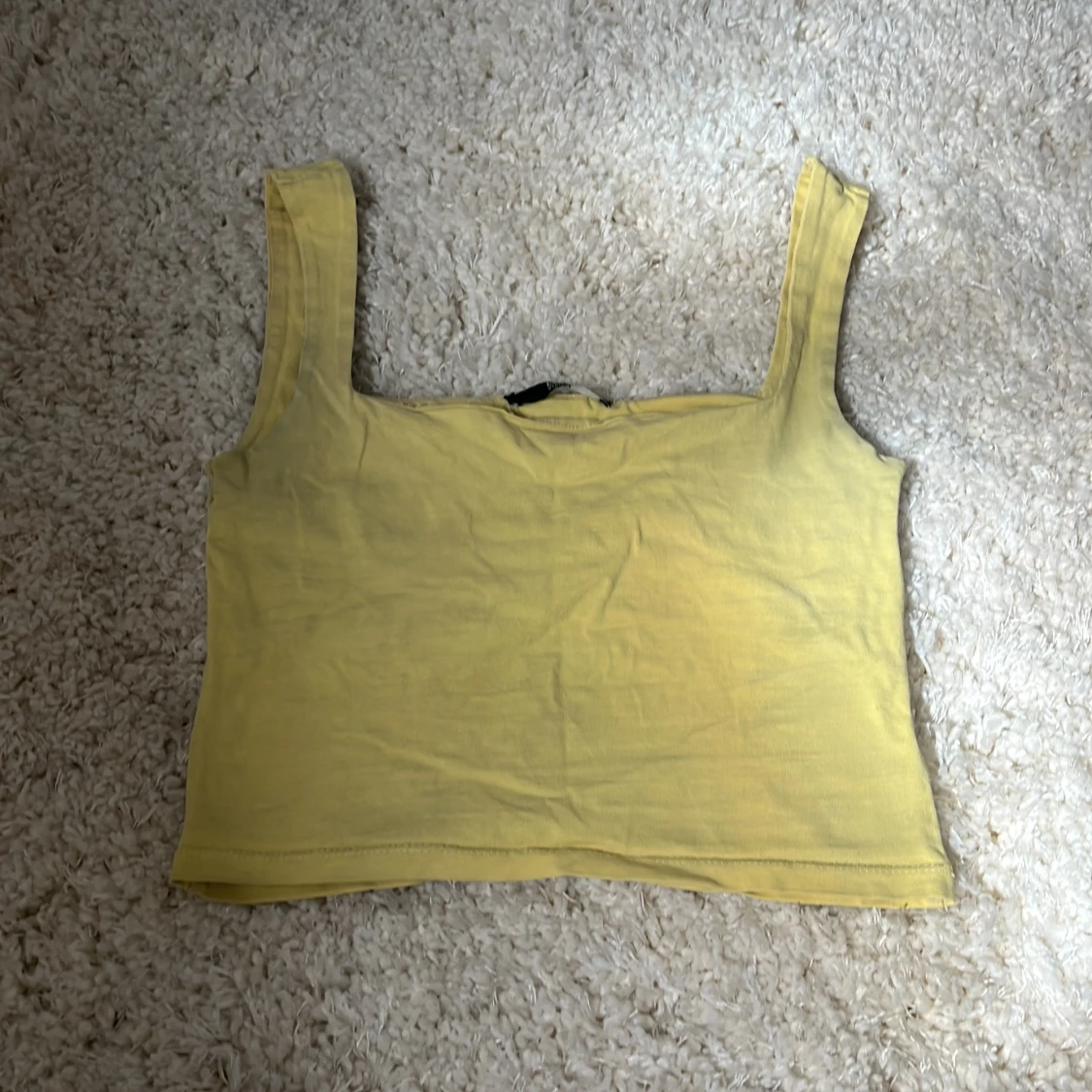 Gul linnetopp från LCW Vision