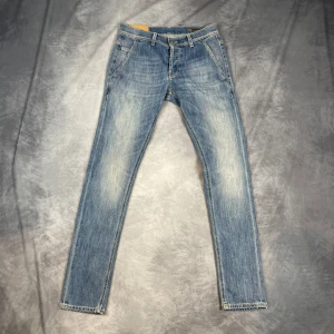 Dondup Jeans - Skick: 10/10 | Tillbehör: Allt OG | Nypris: +- 3000 SEK
