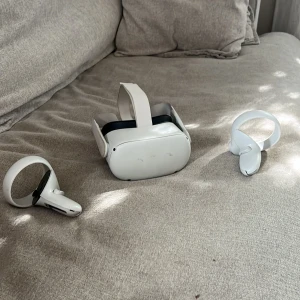 Ett Vr ocules 2 Väldigt bra skick kommer med en laddare -  Ett väldigt bra VR för att väldigt bra pris