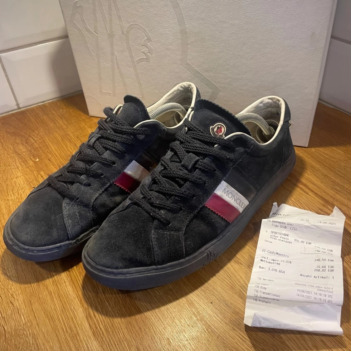 Moncler mörkblåa mockasneakers - 90