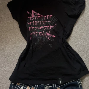 Y2k tshirt - Köpt vintage se defekt på bilden
