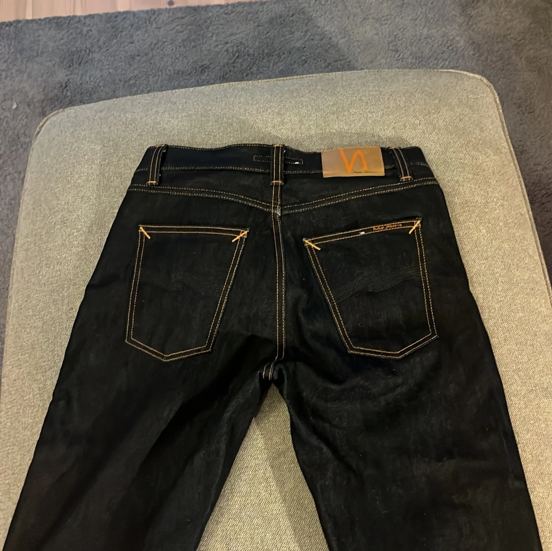 Mörk blåa/svarta  jeans från Nudie Jeans - 1