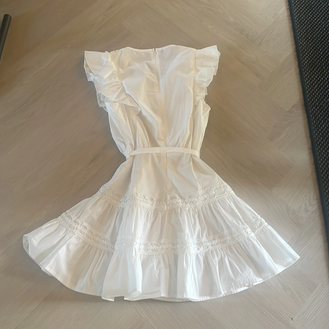 Vit klänning - 1