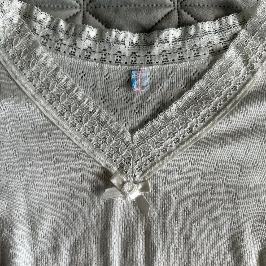 Vit långärmad topp med spets - 1