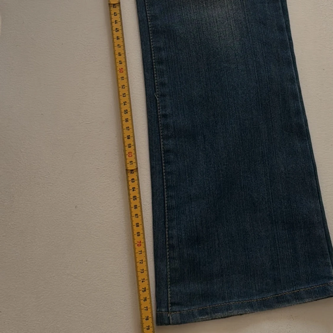 Blå bootcut jeans från Sama - 4