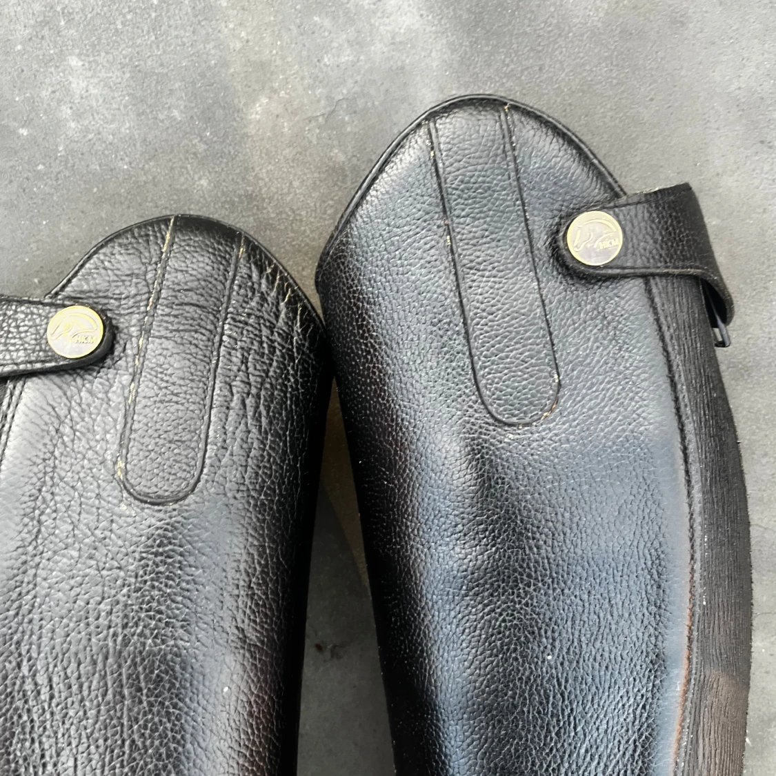 Svarta ridstövlar i skinn - 2