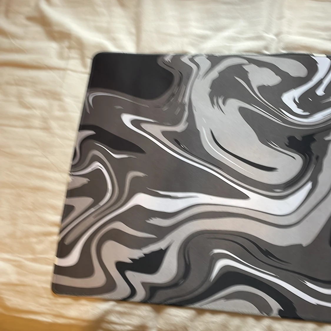 Svart och grå och vit musmatta - 2