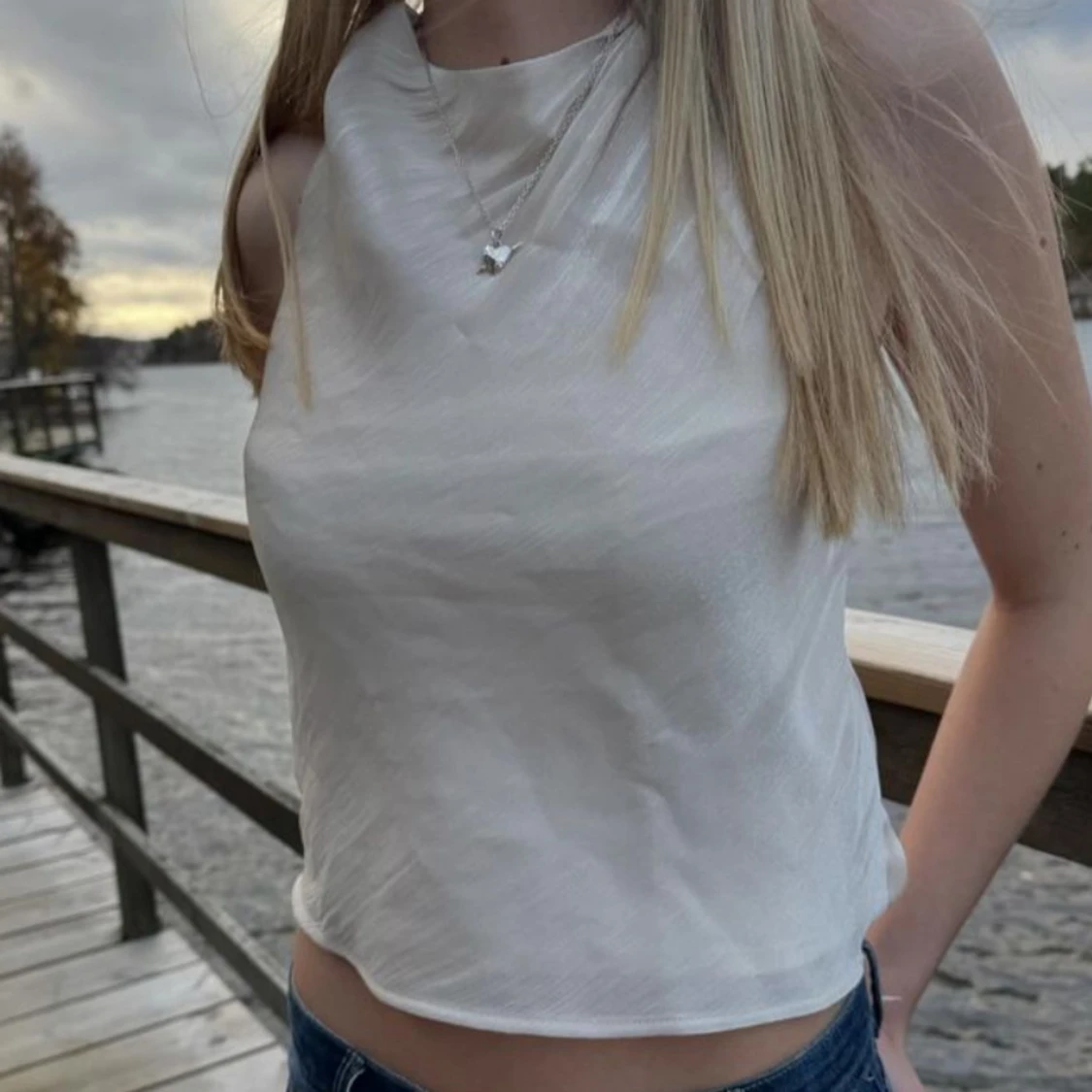 Beige halterneck topp