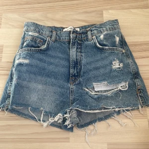 Jeans shorts - Jeans shorts som inte kommer till användning 