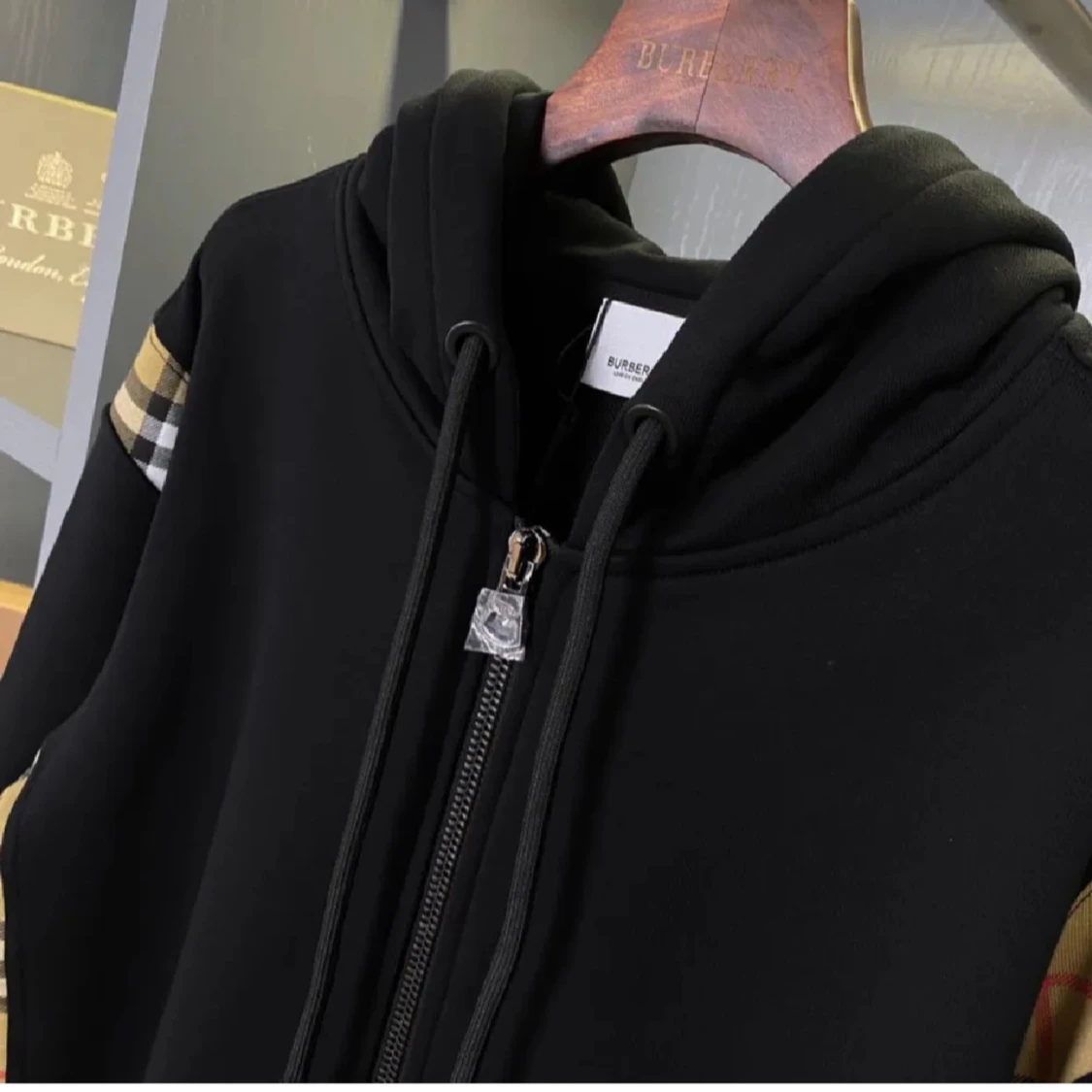 Svart Burberry Zip Hoodie - 1