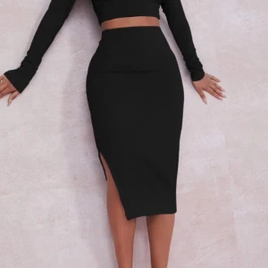 Två delat sett  - Två delat jättefint sett från Shein. Storlek pettite xs så motsvarar ungefär en xxs. 