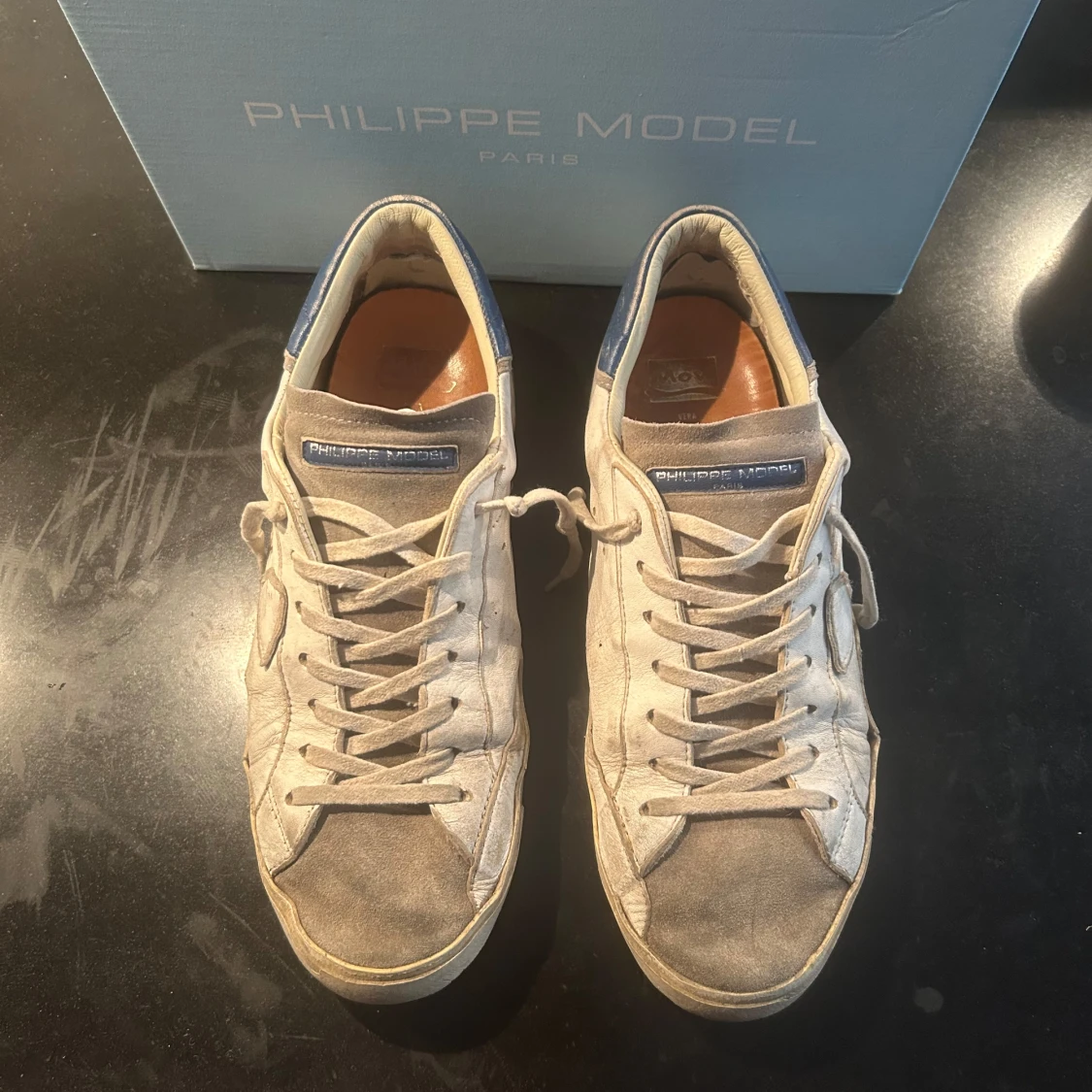 Vita sneakers från Philippe Model - 3