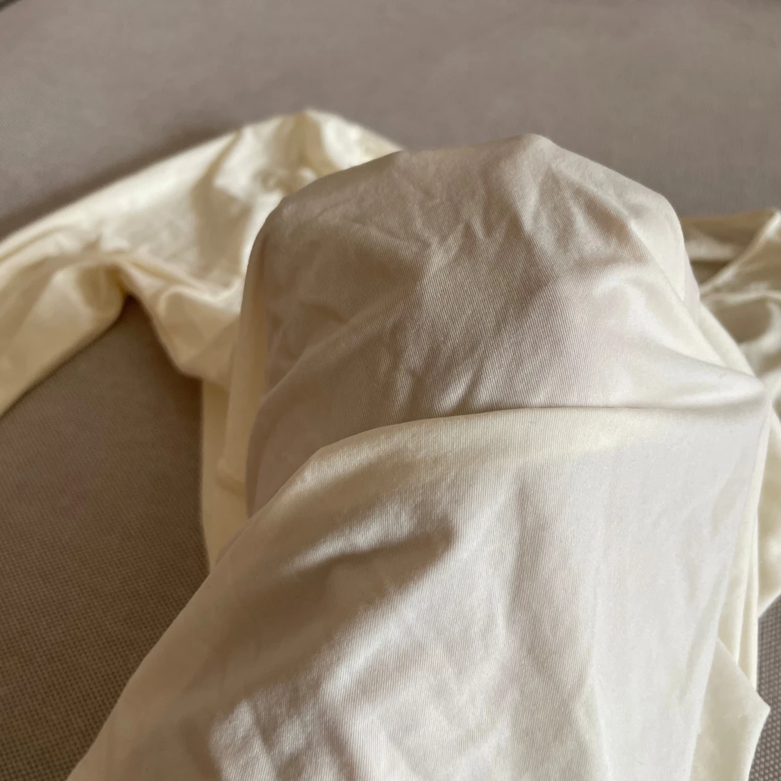 Ljusgul långärmad topp - 1