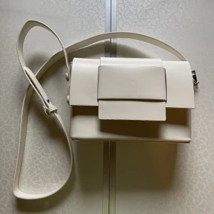 Väska  - Jag har bara använt den 2-3 gånger.