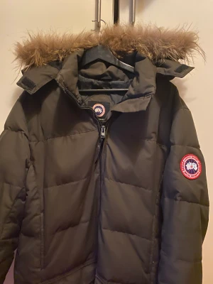 Canada goose jacka - Cannada goose jacka bra skick. Års modell oklart! 