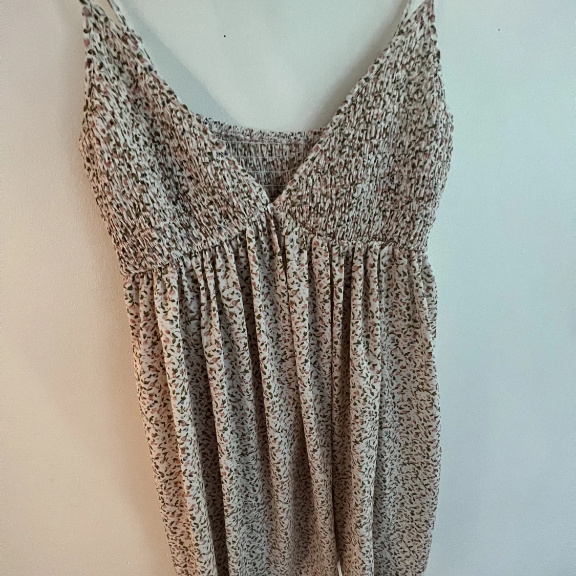 Blommig klänning  - 91