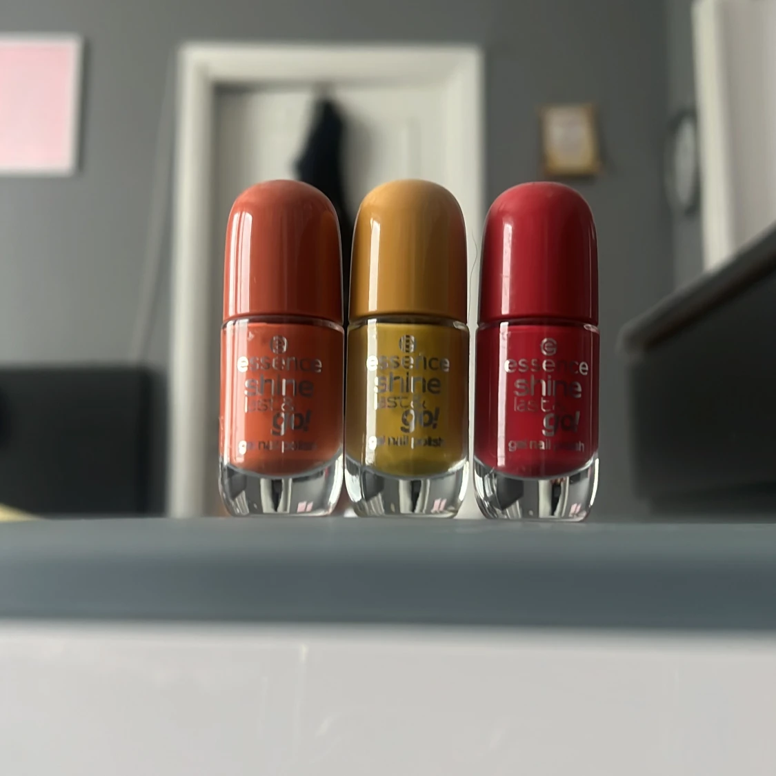 Gel nagellack av essence 