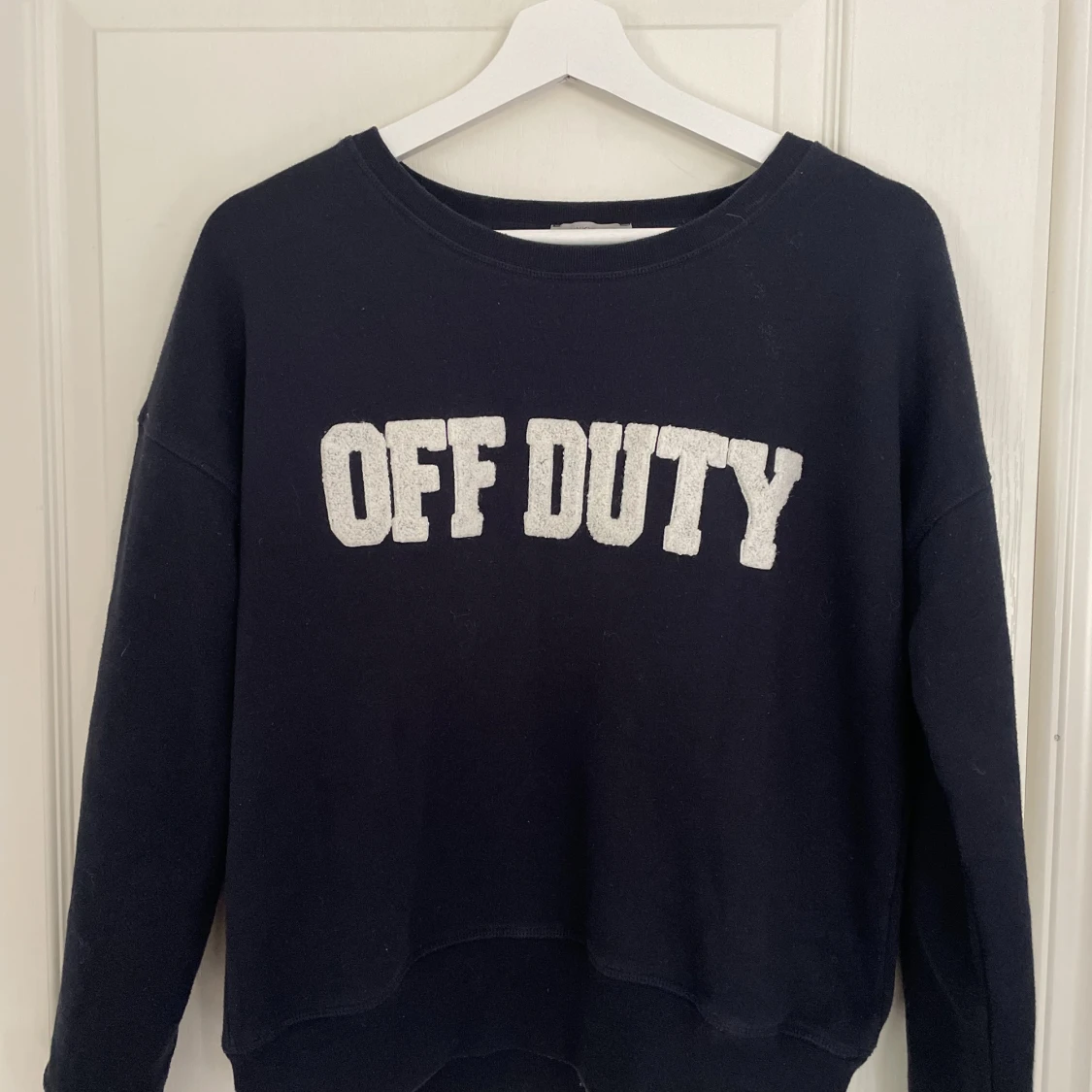 Marinblå collegetröja  - 90