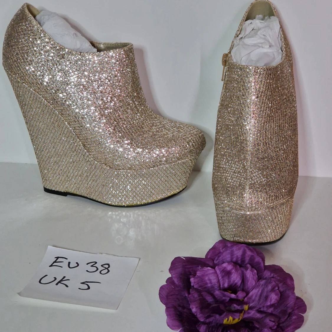 Partyklackar guld glitter strl 38