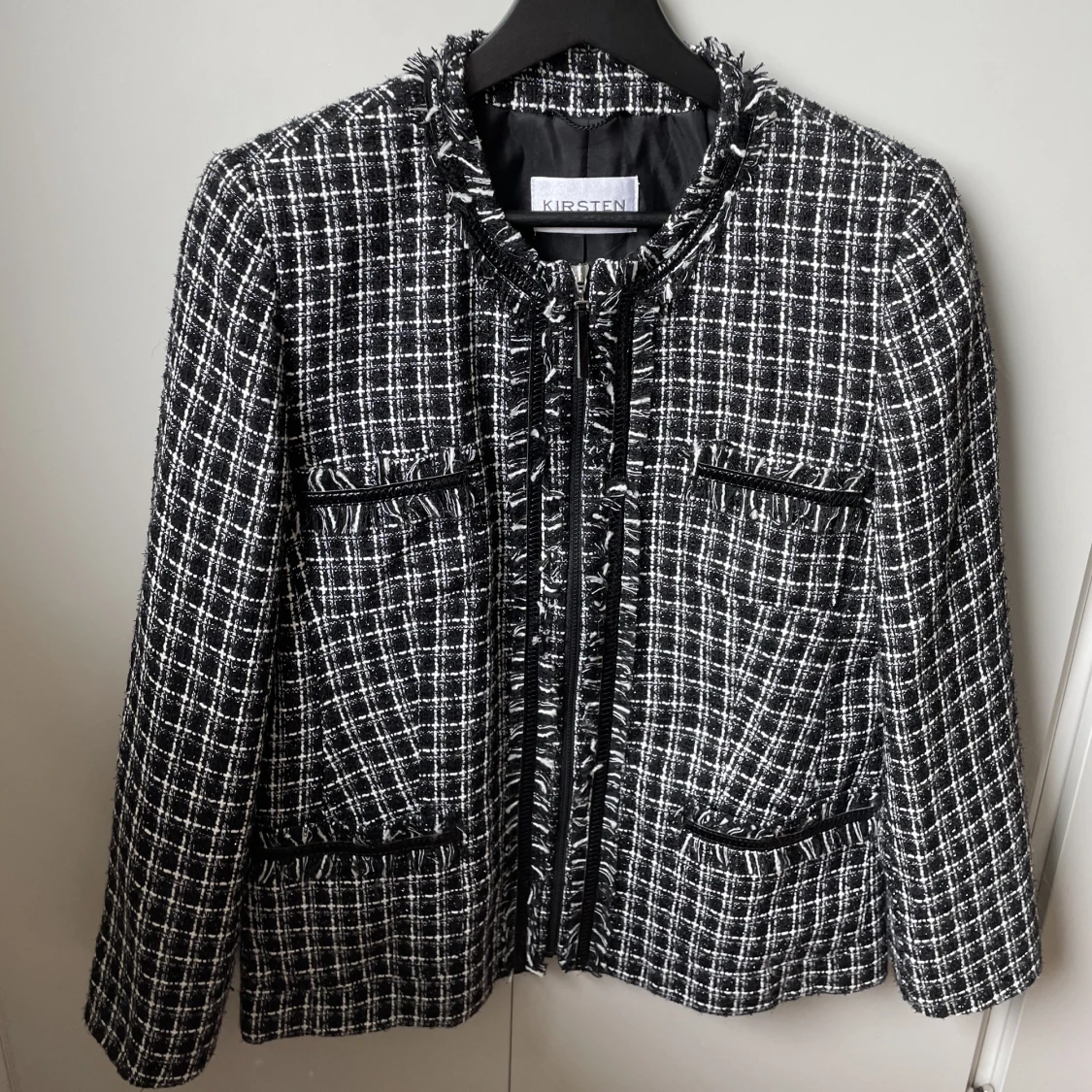 Svartvit rutig kavaj 