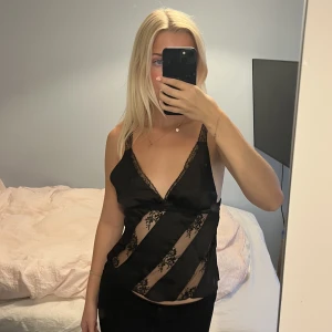 Linne i spets  - Linne i spets från NA-KD 💓