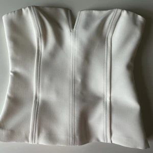 Vit korset- topp - Vit korset- topp från Zara