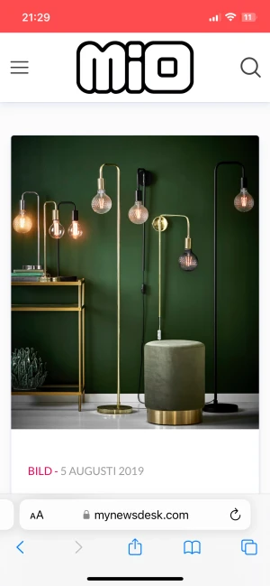 2 st vägglampor från Mio - 2 st Crown vägglampa från Mio Köpte för 499kr/st men säljer båda för 300kr Köpte men blev aldrig upphängda så är nya (de har stått i garderoben)  Djur och rökfri hem  Finns att hämta från Vendelsö eller skickas mot porto 