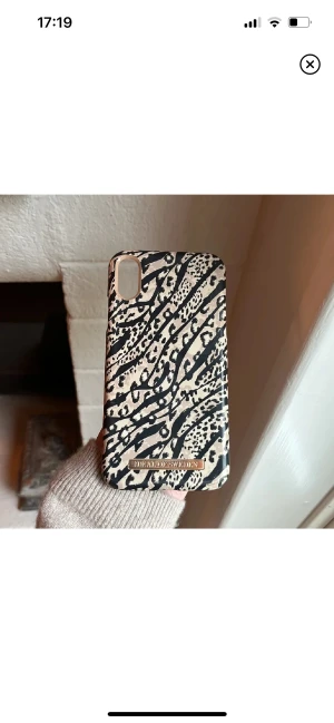 Ideal of Sweden mobilskal - Mobilskal från Ideal of Sweden! Använt skick, tror att det passar iPhone XR💕