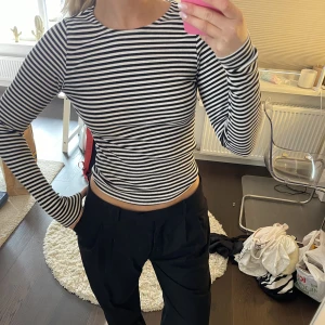 Tröja - Helt oanvänd ny tröja från Nelly