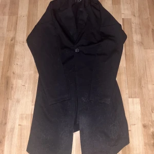 Kappa - Kappa från lager157 fint skick dock mycket hundhår på men tvättas innan den skickas☺️💯 köpt för runt 400, i strl m men passar större!