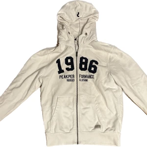 Vintage peak performance zip-up hoodie strl M - Vintage Peak Performance zip up fleece från 1986. Nästintill Oanvänd. STRL M