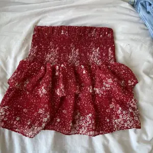 Söt kjol (tryck gärna på köp nu)