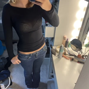 Intimissimi tröja - Intressekoll på min svarta intimissimi tröja. Endast använd en gång