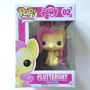 Fluttershy funko pop - My little pony fluttershy🪷🦋 funko pop figur i fint skick, köpte den på sf bokhandel och säljer den nu då jag inte riktigt har plats för den