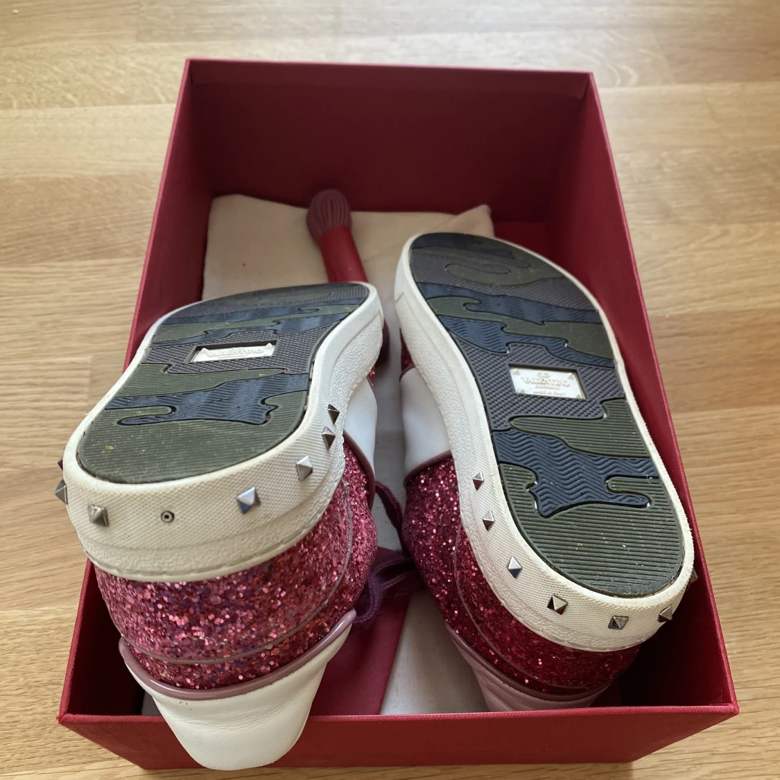 VALENTINO GLITTER TRAINERS - 91