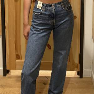 Levis 501 jeans storlek 25/30  Sparsamt använda Nypris 1300kr