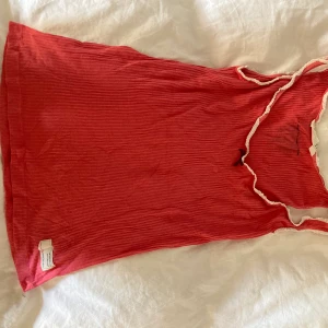 Odd Molly linne - Lite skrovliga band på ärmarna, men annars fin!💗💗