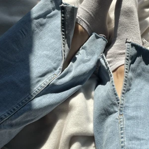 Flared jeans  - Supersnygga flared jeans som är helt oanvända, inga defekter💙Superfin färg och passform🌸