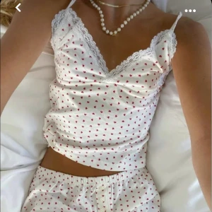 Amara lace heart tank - The tank is new, just tried on🤍 Fits size xs-m. ( i just have the top❤️)