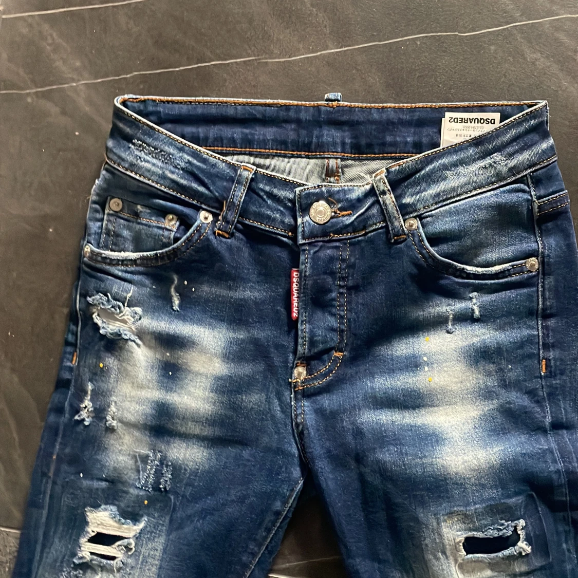 Blåa dsquard2 byxor  - 91