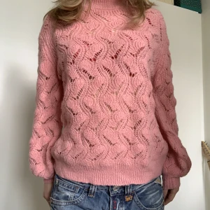 Somrig stickad tröja  - Superfin till sommaren 