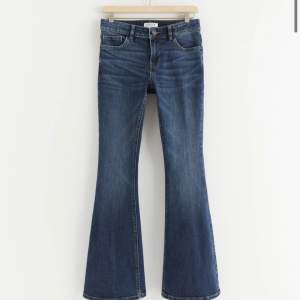 Sälje dessa jätte fina botcut jeans oga att dom tyvärr är för små❤️