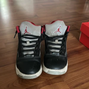 Man får en ren göring och kanske ett par Cresse skydd  - Jätte sköna skor 