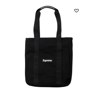 SUPREME tote bag - Äkta, köpt från stadium goods. Digitalt kvitto finns🫶🏼