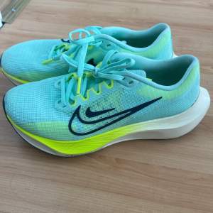 Nike zoom fly 5, Använt ett fåtal gånger. 