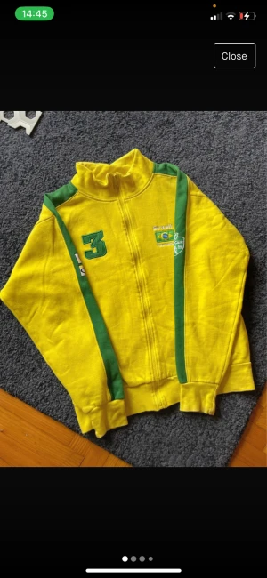 brazil tröja - fett snygg tröja väldigt fint nu för sommaren 