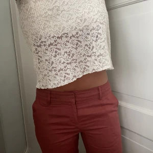 Linnebyxor - Sjukt snygga röda byxor i linnemix!! Köpta secondhand men ursprungligen från märket Promod❤️‍🔥