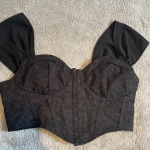 Korsett topp - Söt topp med mönster, strl M 80 + frakt