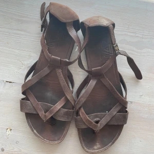 Lädersandler - Snygga lädersandler från Vagabonf i gott skick. 